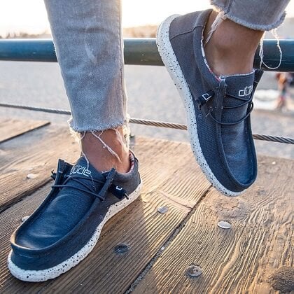 Are Hey Dude Shoes Good For Disney World?