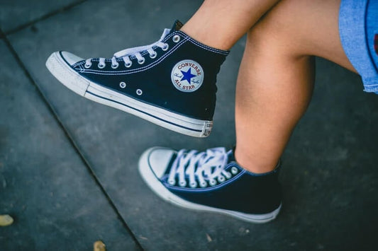 Can You Wear Converse Without Socks? (Read First)