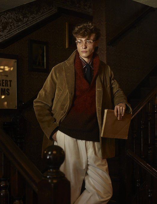 Dark Academia Aesthetic Male Outfits - Visual Guide