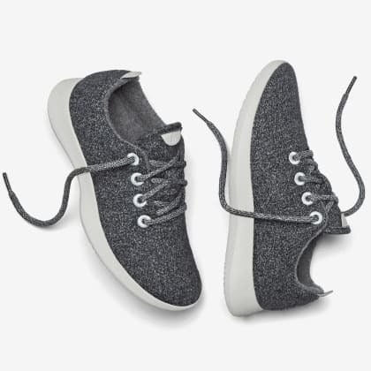 How to Break in Allbirds Shoes (2 Easy Methods)