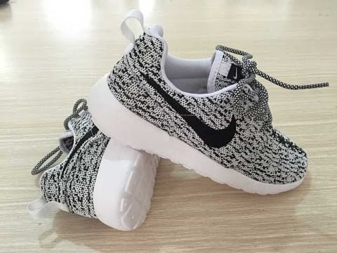 8 Nike Shoes That Look Like Yeezys (With Pictures)