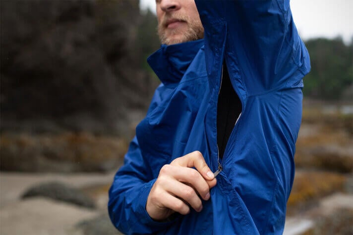 Here’s Why Some Jackets Have Armpit Zippers (Pit Zips)